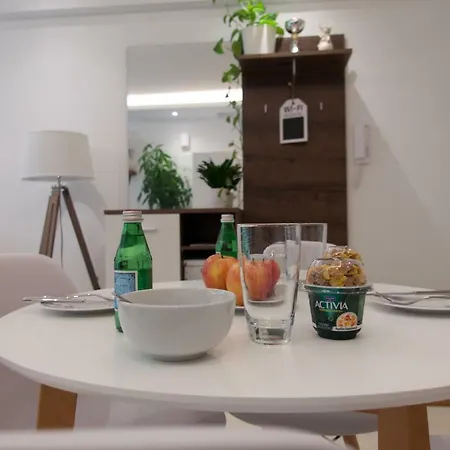 Green Olivia - Brand New, Apartament